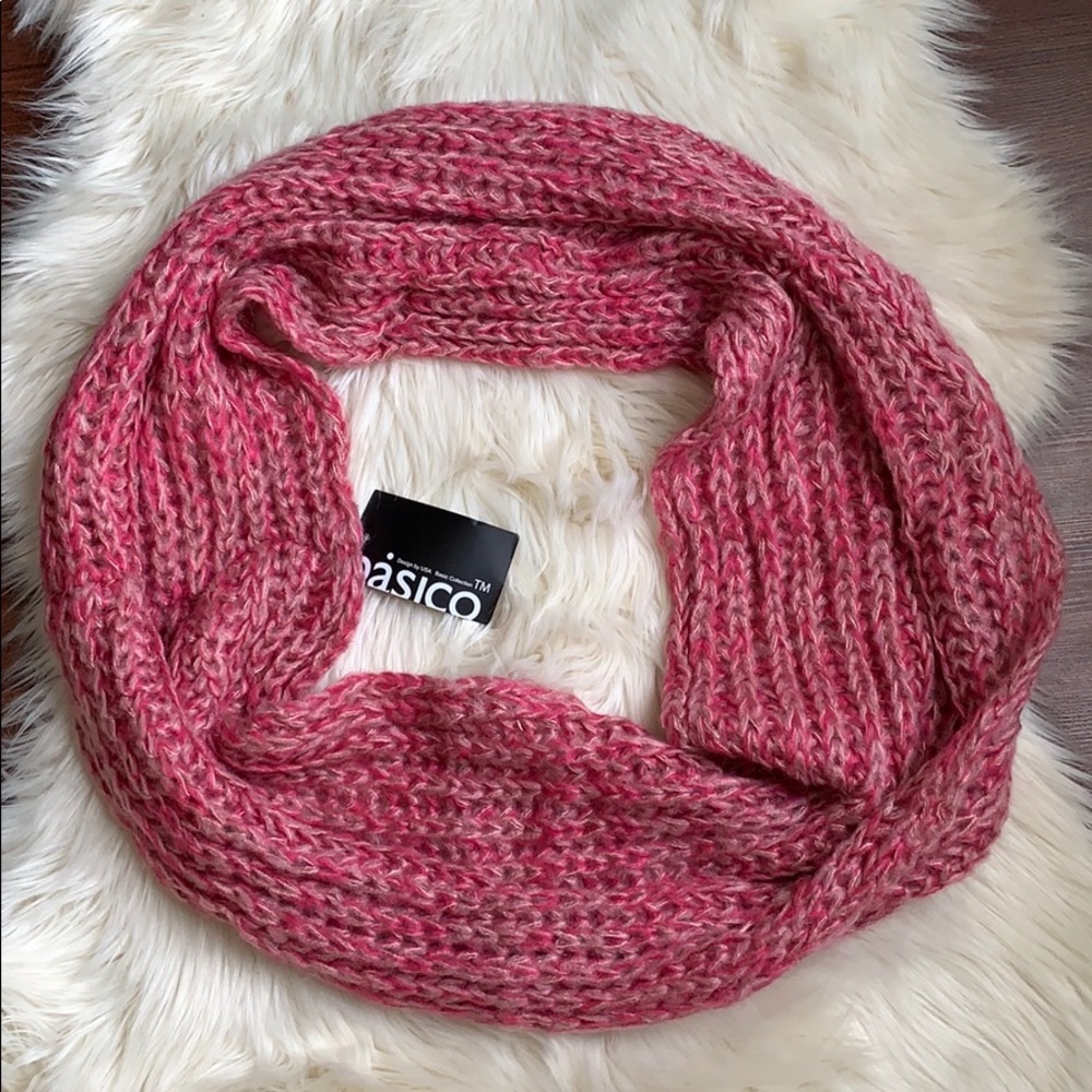 Women’s winter infinity scarf